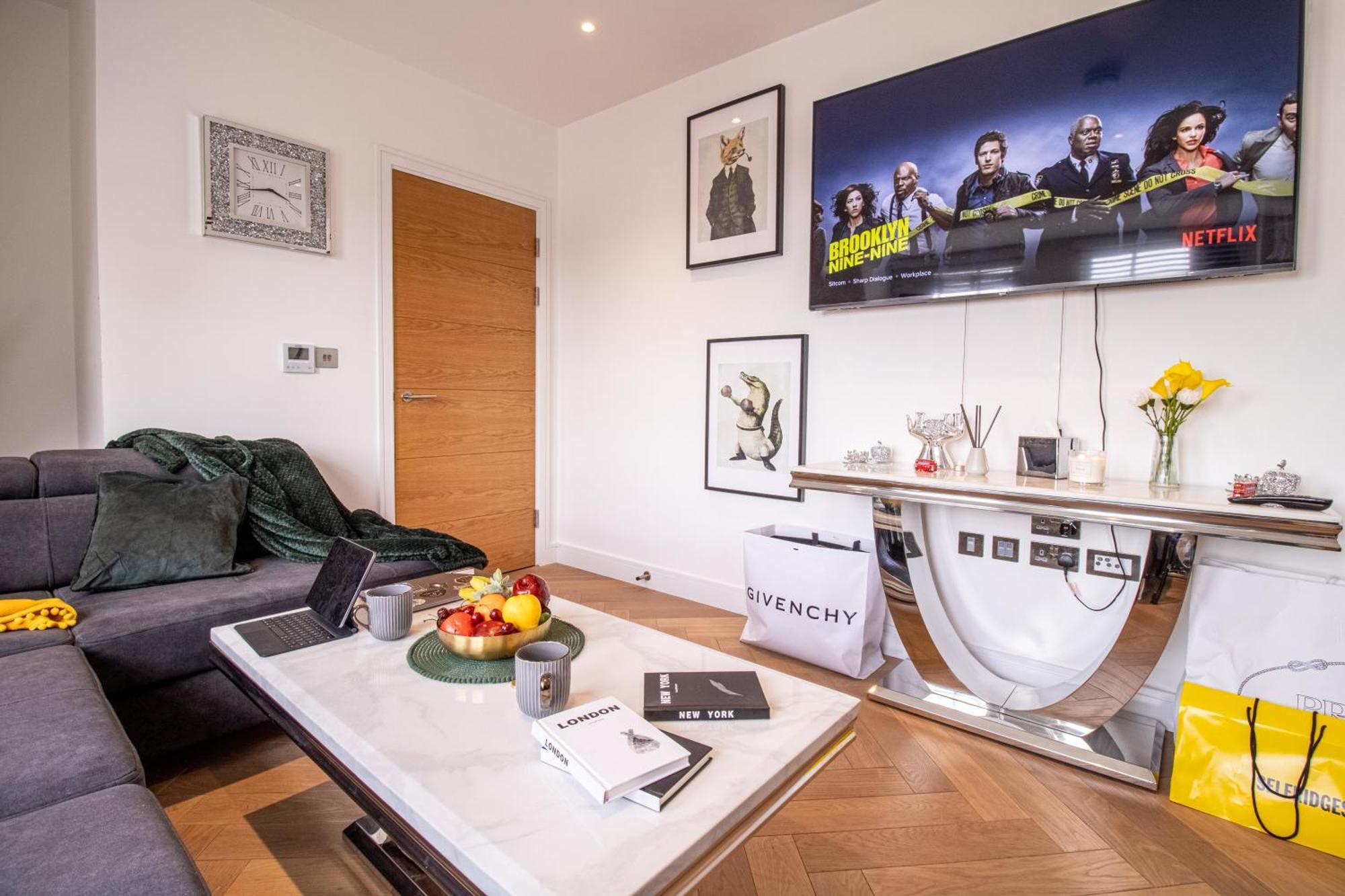 Luxurious 1-Bedroom Penthouse In Marble Arch 71 ลอนดอน ภายนอก รูปภาพ
