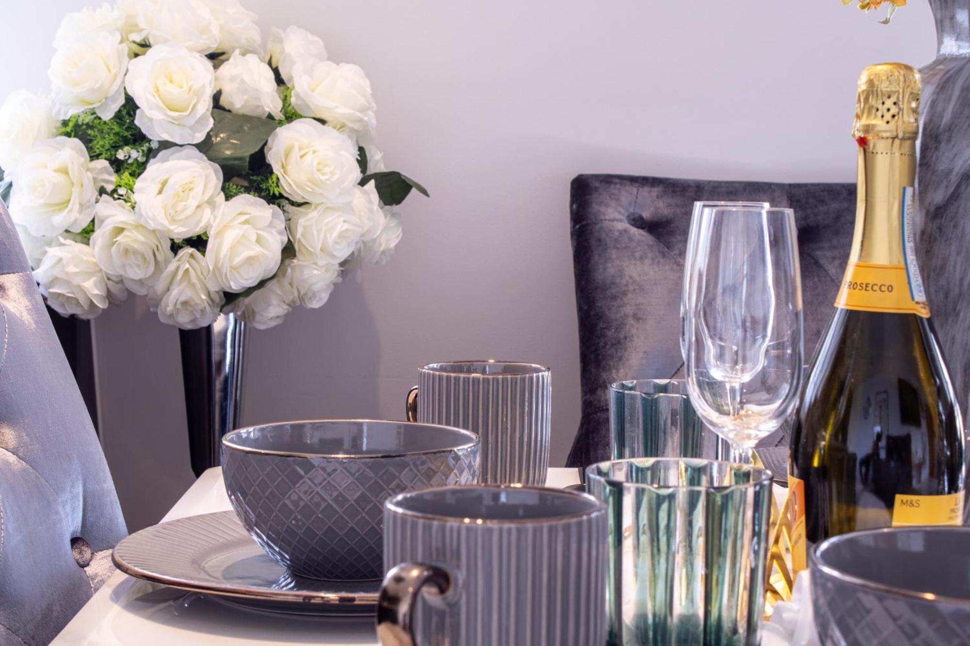 Luxurious 1-Bedroom Penthouse In Marble Arch 71 ลอนดอน ภายนอก รูปภาพ